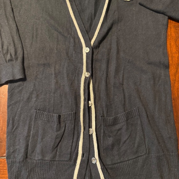 Abercrombie Fitch Navy Blue Gray Trim V Neck Button Front Cardigan Sweater Sm‎ - Picture 2 of 6